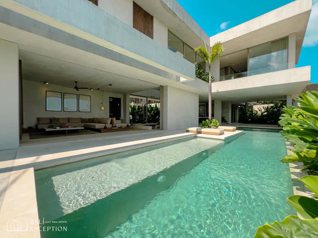 3 BEDROOM VILLA FOR SALE LEASEHOLD IN TUMBAK BAYUH BE-2248 